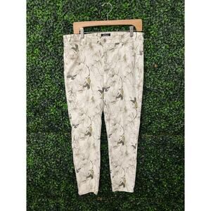Buffalo David Bitton High Rise, Ankle Skinny, Floral pants, women’s size 12/32